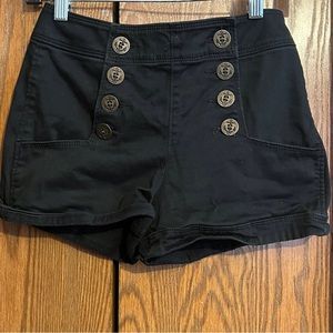 ✨3/$20✨Express Black Button Jean Shorts